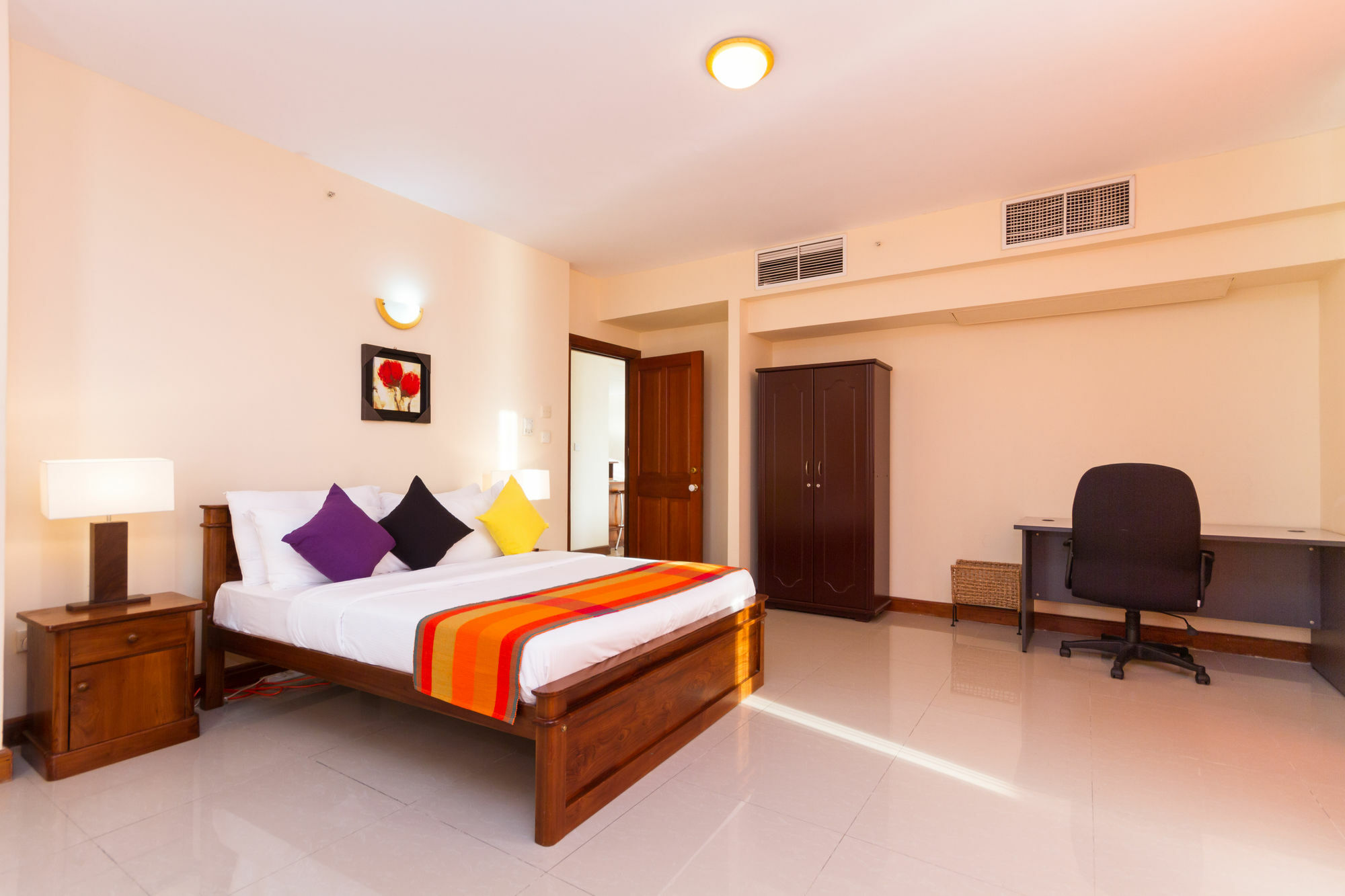Apartamento Crescat Residencies Colombo Exterior foto