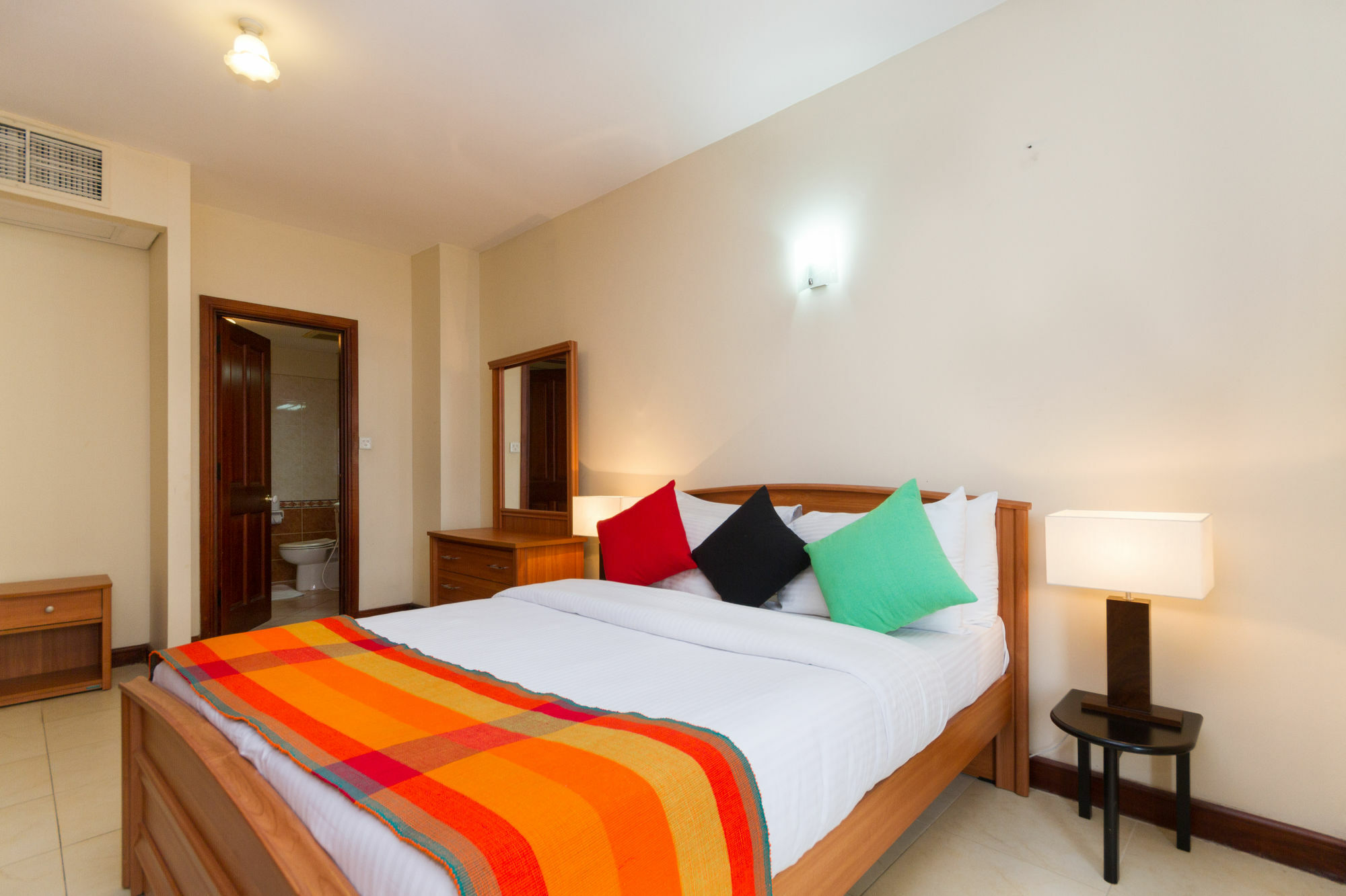 Apartamento Crescat Residencies Colombo Exterior foto