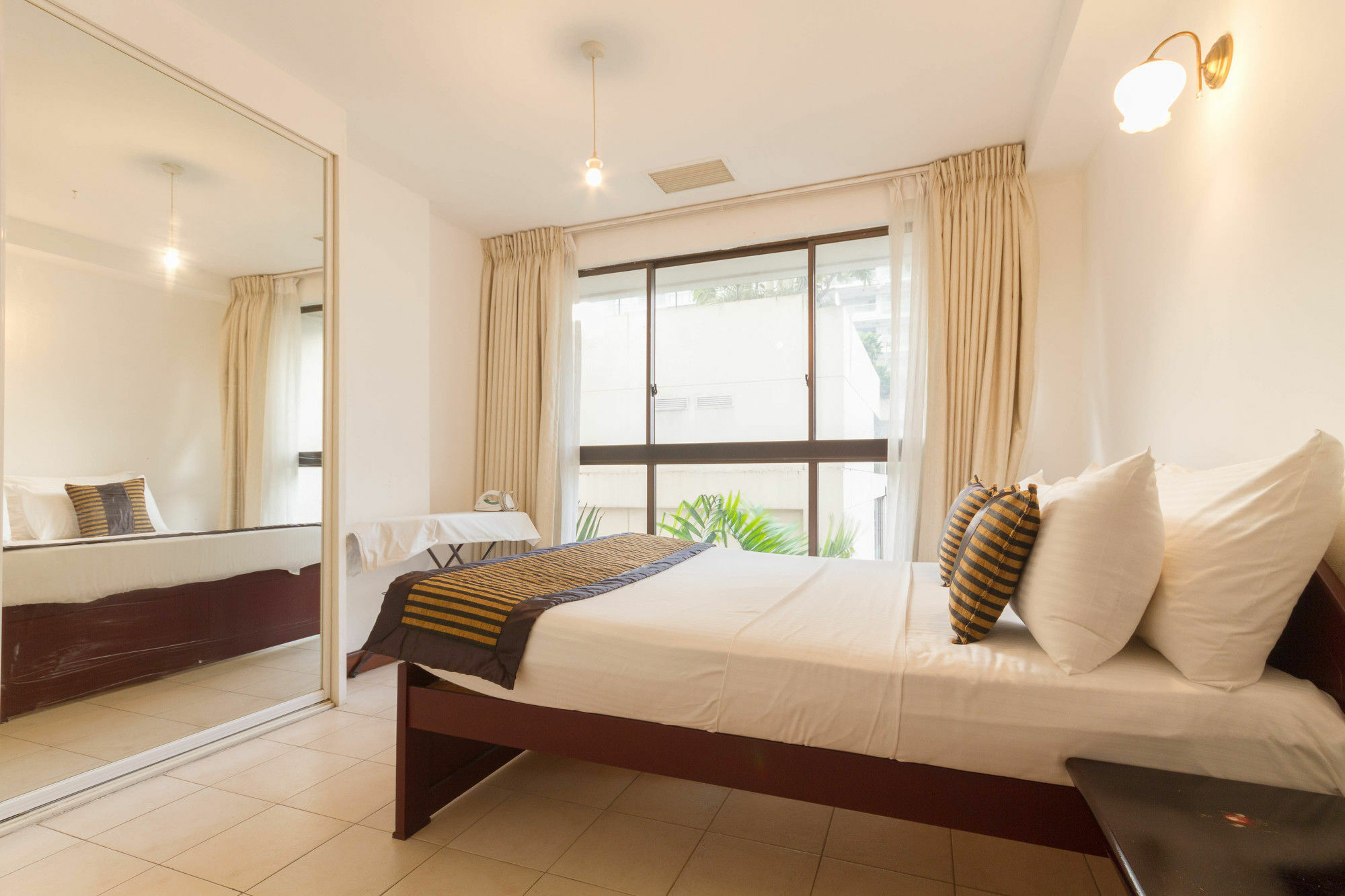 Apartamento Crescat Residencies Colombo Exterior foto